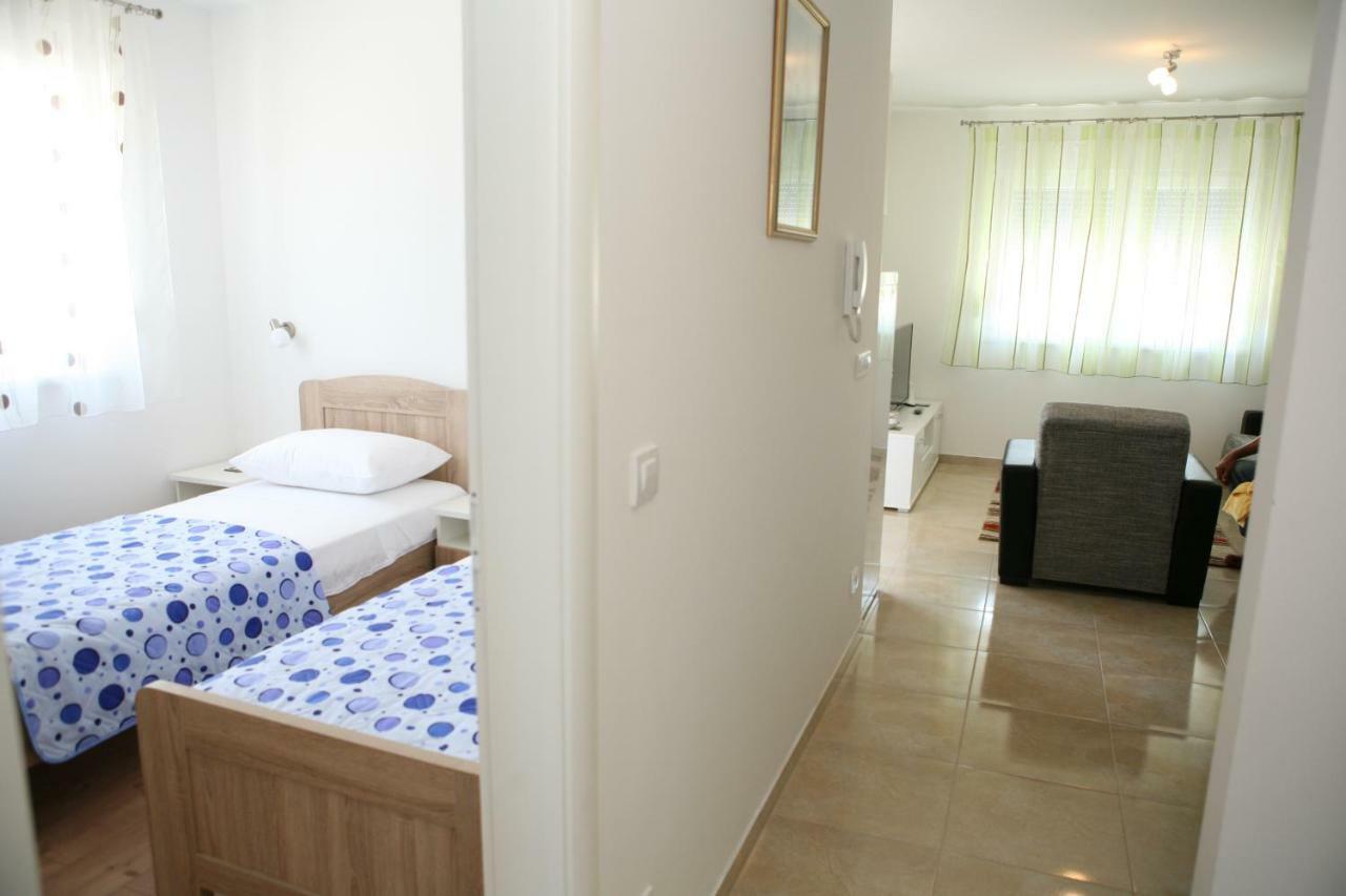 Apartment Jessica Trogir Buitenkant foto